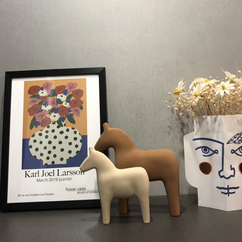 Nordic Wooden Horse Ornaments  - Home Office Work Table ulasan dan harga